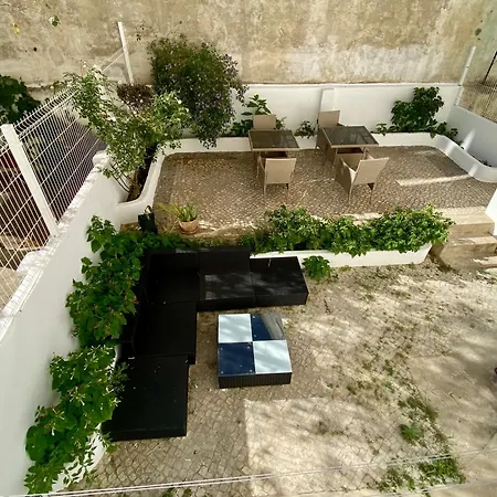 Apartman Refreshed With Private Garden *