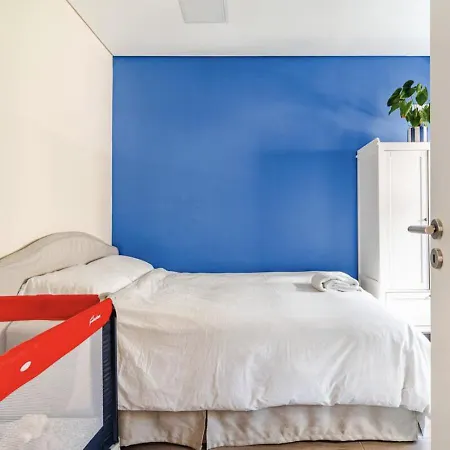 Refreshed With Private Garden Apartament *