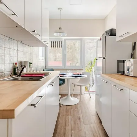 Apartament Refreshed With Private Garden Almada
